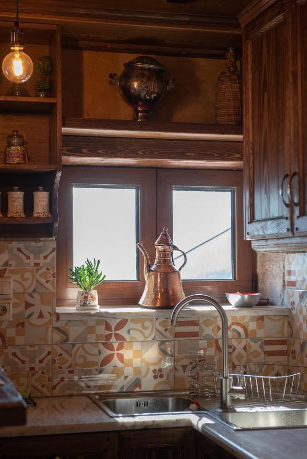 Το Πέτρινο Της Γιαγιάς Μαρίκας Appartement Karpenisi Buitenkant foto
