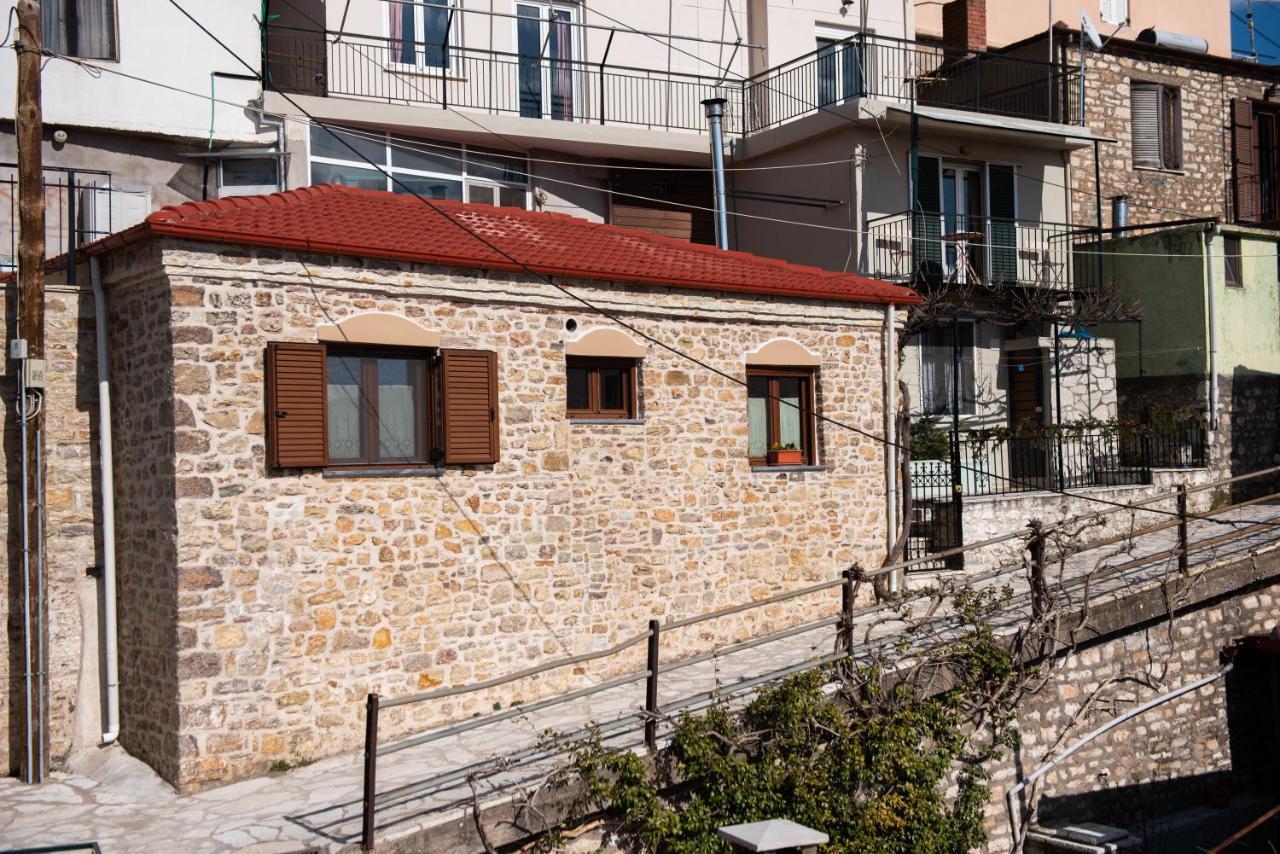 Το Πέτρινο Της Γιαγιάς Μαρίκας Appartement Karpenisi Buitenkant foto